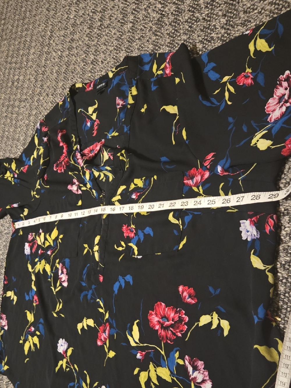 Torrid Black With Floral Print 3/4 Sleeve Top Size 24 - Picture 8 of 10